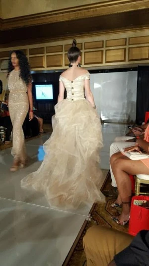 naktv - Model Karen - runway 3 