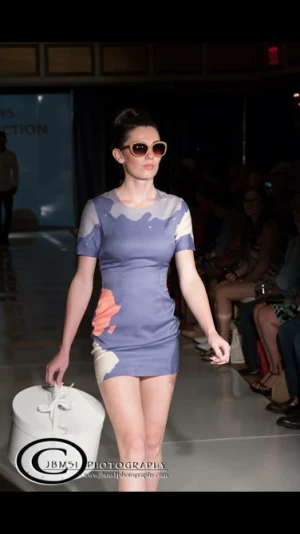naktv - Model karen - runway 4